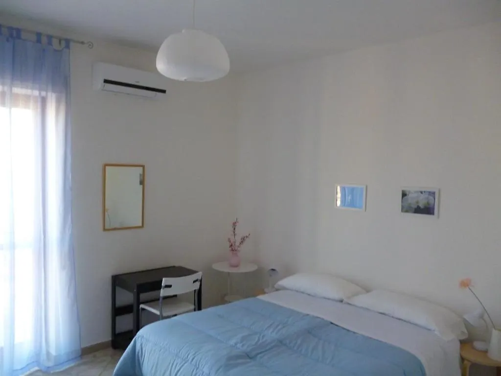 B&B Le Grand Bleu Siracusa - One Hundred Steps From Ortigia -Sea View - Syracuse Bed & Breakfast