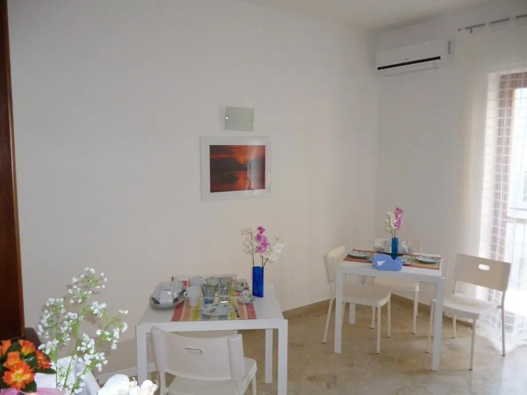 B&B Le Grand Bleu Siracusa - One Hundred Steps From Ortigia -Sea View - Syracuse