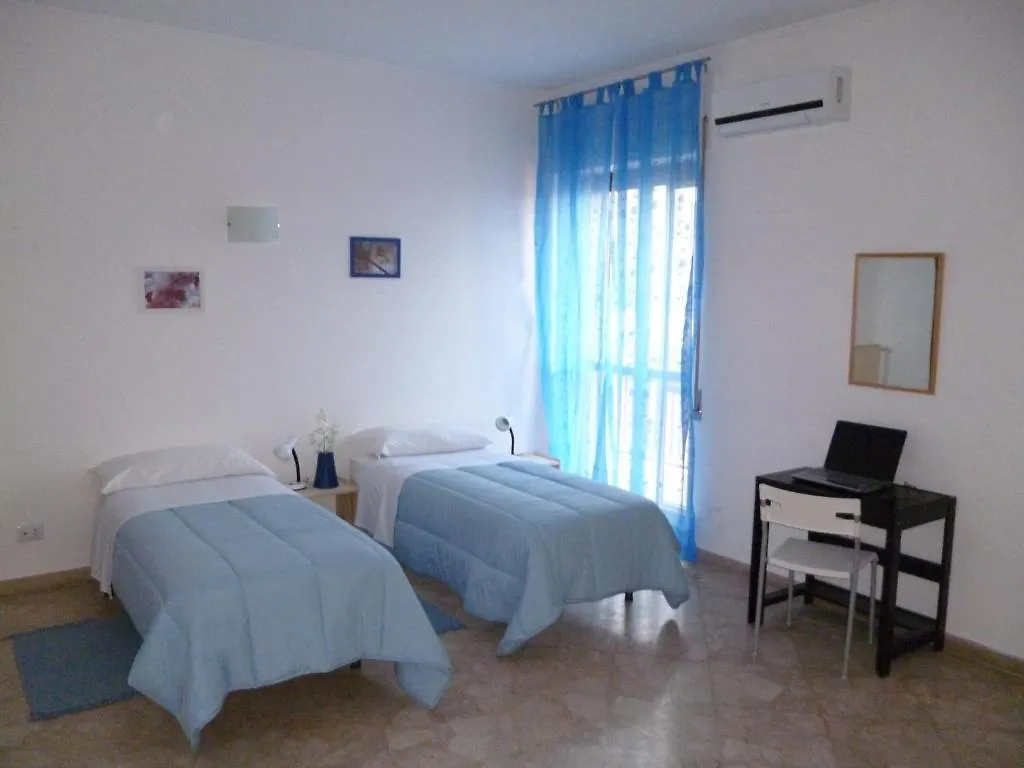 B&B Le Grand Bleu Siracusa - One Hundred Steps From Ortigia -Sea View - Syracuse 3*,  Italy